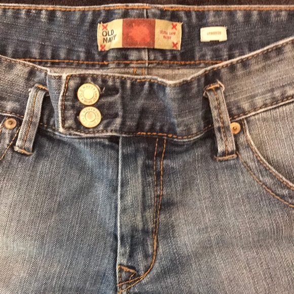 Barely worn Old Navy jean shorts size 8 - Picture 3 of 3